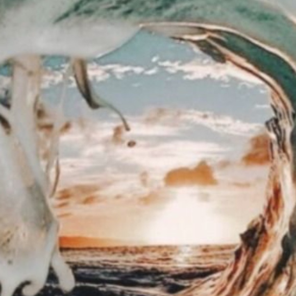 Profile Picture of Ava Schopoff (@ava_schopoff) on Poshmark