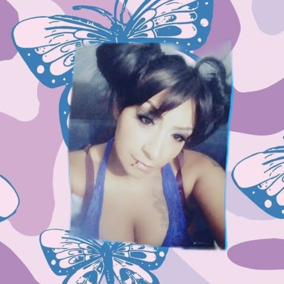 Roxanne Romero - Poshmark Profile Picture of Roxanne Romero (@roxanner882) on Poshmark