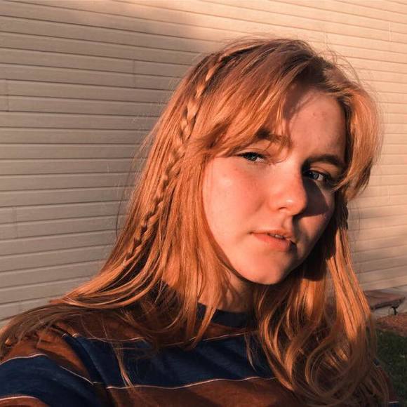 Profile Picture of Kaity Detmers (@lollol1221) on Poshmark