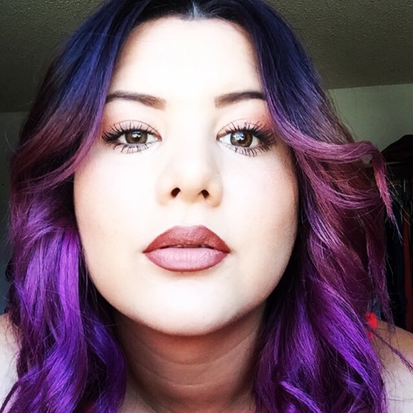 Profile Picture of Griselda Suarez (@gris93) on Poshmark