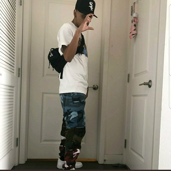 Profile Picture of Andrew Delcid (@fayg0) on Poshmark