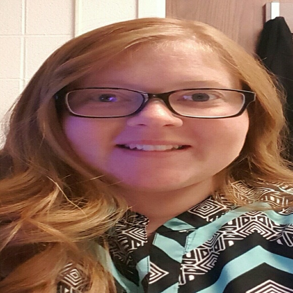 Chrissy Zumwalt - Poshmark Profile Picture of Chrissy Zumwalt (@mrszumwalt89) on Poshmark
