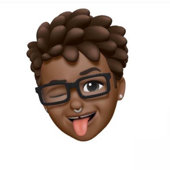 Profile Picture of Shannon Poindexter (@poindextse) on Poshmark