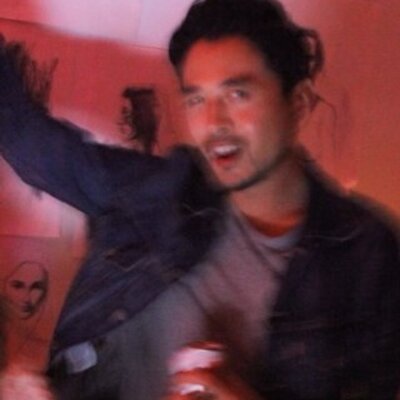 Profile Picture of Warren Chow (@fawnandfauna) on Twitter