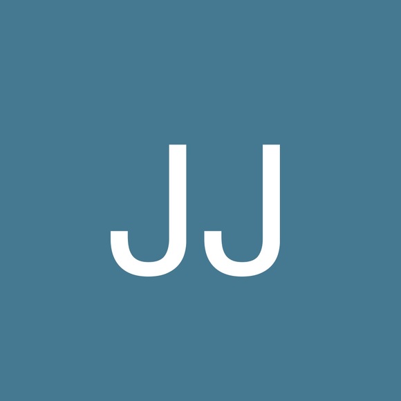 Profile Picture of Jeremy Jeremy (@angela3432er321) on Poshmark