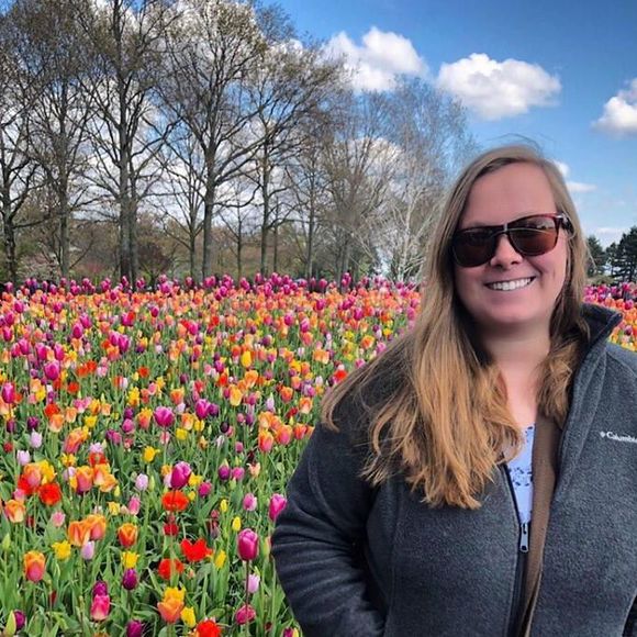 Profile Picture of Peyton Scott (@peytons876) on Poshmark