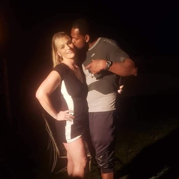 Alison Sawchak - Poshmark Profile Picture of Alison Sawchak (@mcruse31) on Poshmark