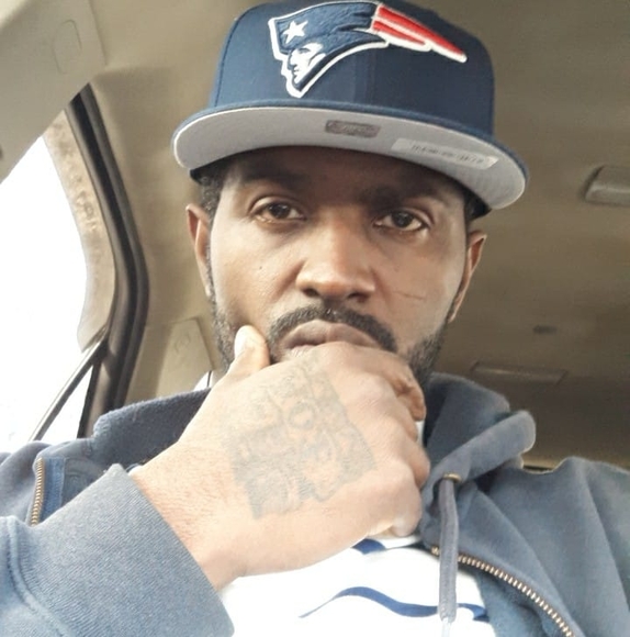 Profile Picture of Randall Wilkerson (@rwmob82) on Poshmark