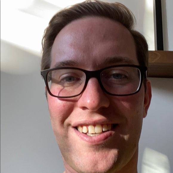 Profile Picture of Chris Karas (@ckaras21) on Poshmark