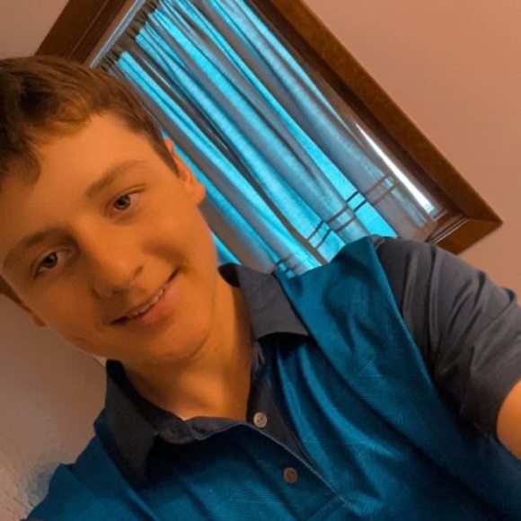 Glenn Borntrager - Poshmark Profile Picture of Glenn Borntrager (@glennborntrager) on Poshmark