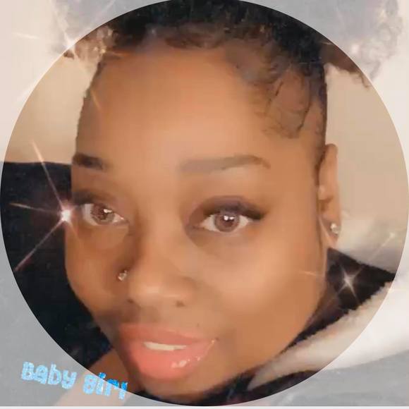 Profile Picture of Danielle Boyd (@dannieb301) on Poshmark