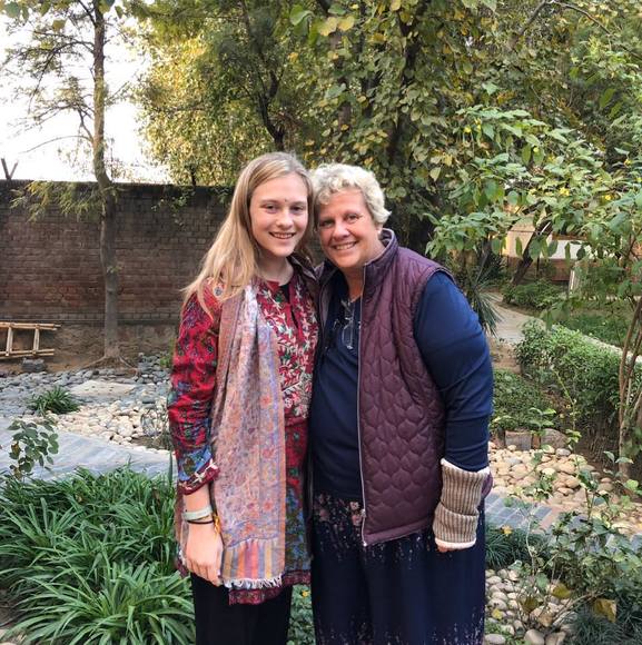 Profile Picture of Joanne Jodry (@drjjodry) on Poshmark