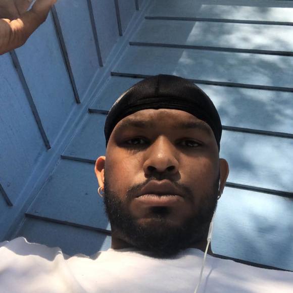 Profile Picture of Kevin Chavis (@kevobandsprod) on Poshmark