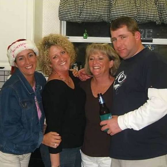 Profile Picture of Colleen Quinn (@colleenquinn889) on Poshmark