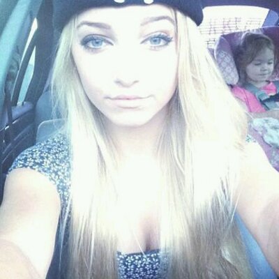 Profile Picture of Lisa Fournier (@Une_espagnole) on Twitter