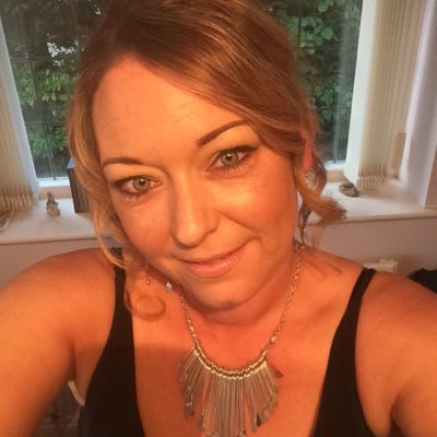 Profile Picture of Clare Sheehan (@curlycare41) on Twitter