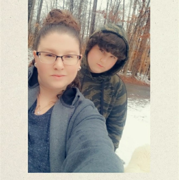 Profile Picture of Jenifer Perry breeden (@jje0207) on Poshmark