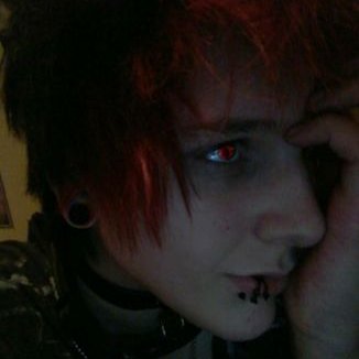 Profile Picture of Luke Andrew Remington (@x_toxic_rawrz_x) on Twitter