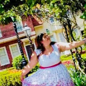 Profile Picture of Julia Brooks (@TheJbsable) on Youtube