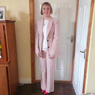 Clare Smyth - Instagram Profile Picture of Clare Smyth (@smyth.clare) on Instagram