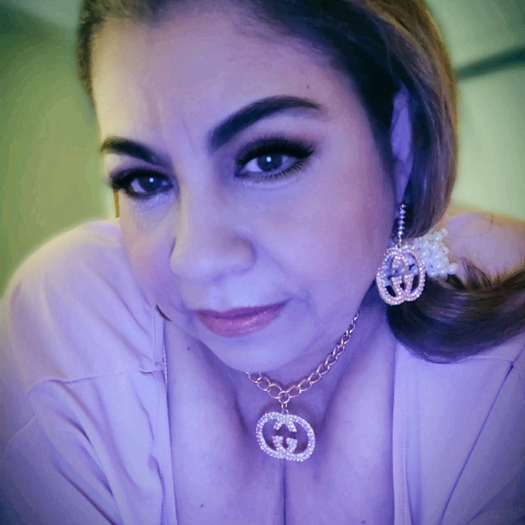 Profile Picture of Maria del carmen Alvarez (@mariealvarez590) on Poshmark