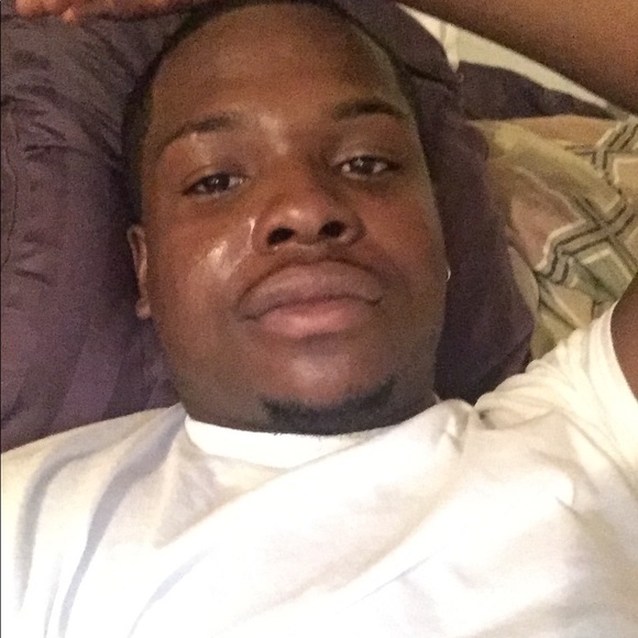 Profile Picture of Davarus Lane (@malibosh) on Poshmark