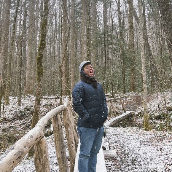 Profile Picture of Paul Christian (@pauldelfin09) on Poshmark