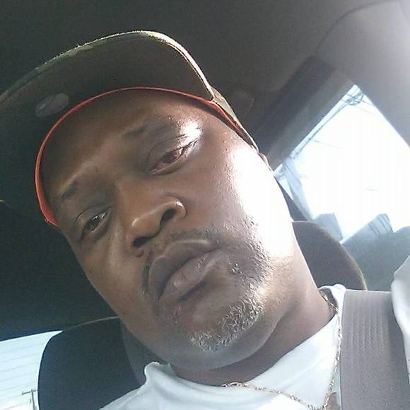 Profile Picture of Samuel Waring (@tonytonitone123) on Poshmark