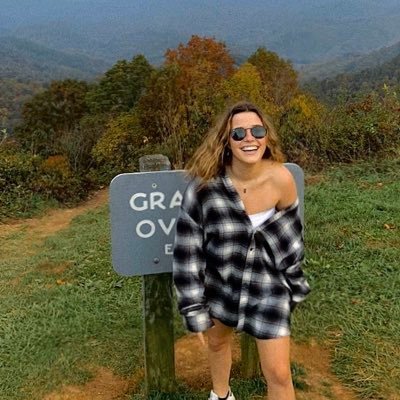 Profile Picture of Carson Bennett (@carsonwhat) on Twitter