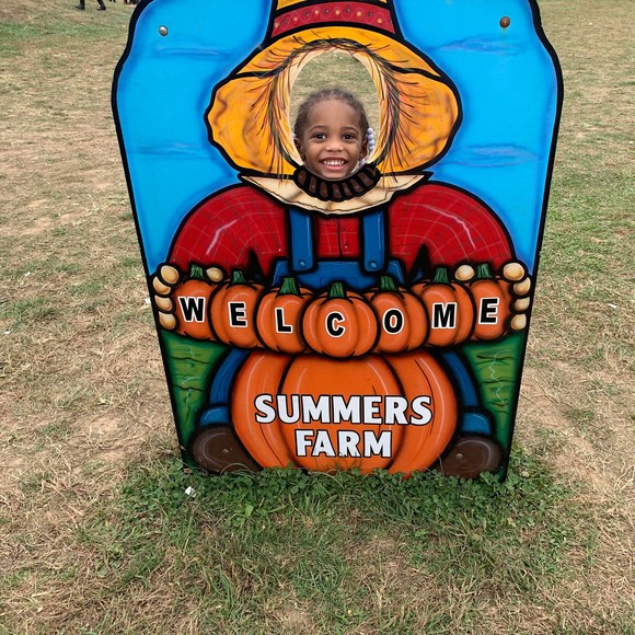 Profile Picture of Chris Burroughs (@caddy_chris24) on Poshmark