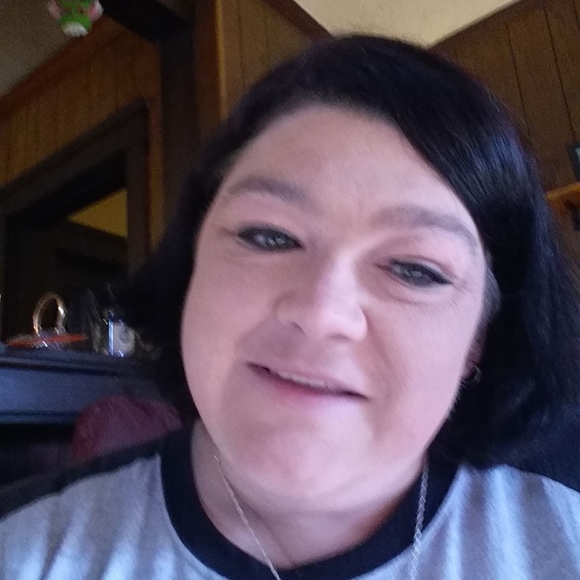 Profile Picture of Stacie Fleming (@stacieflemin385) on Poshmark