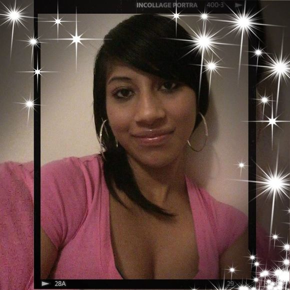 Profile Picture of Irene Rc (@rinconirene32) on Poshmark