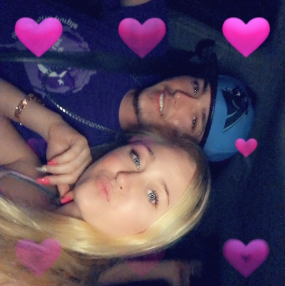 Profile Picture of Jesse Missildine (@jessemissildine) on Poshmark