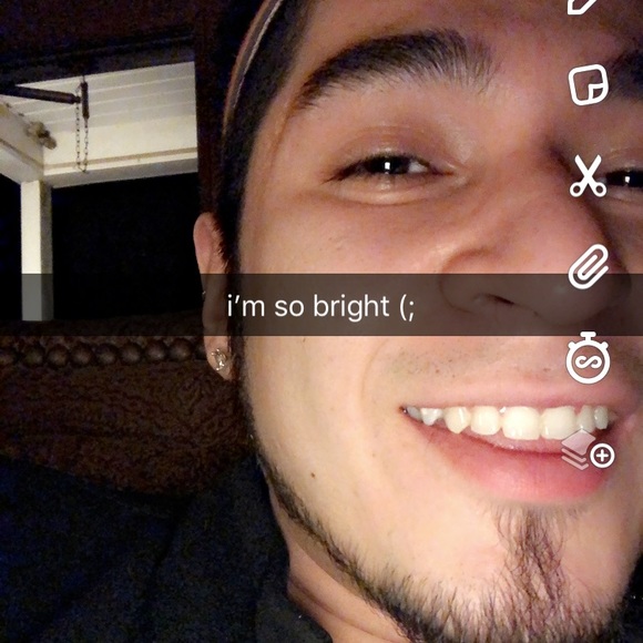 Profile Picture of Steven Flores (@guero12345) on Poshmark