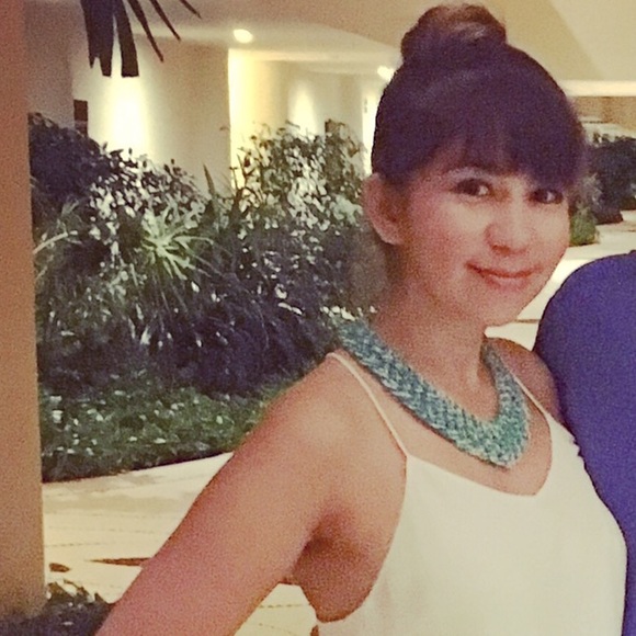 Profile Picture of Evelyn Fernandez (@evelyns11) on Poshmark