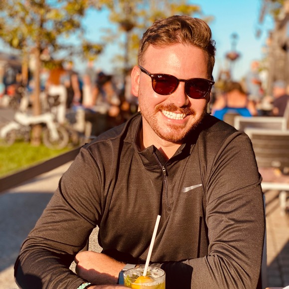 Profile Picture of Michael Shashaty (@mikeshash) on Poshmark