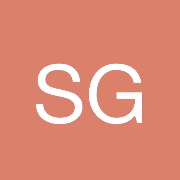 Profile Picture of Susan Ginsberg (@susanginsberg) on Poshmark