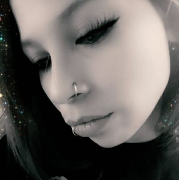 Profile Picture of Angel Daggs (@pheonyxdragon44) on Poshmark