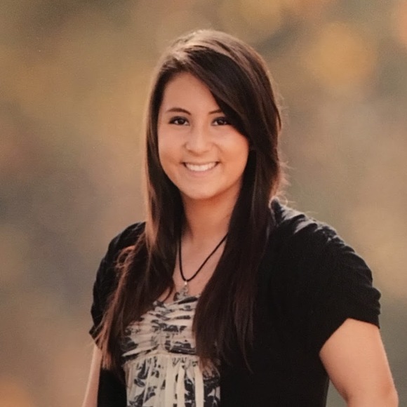Profile Picture of Haley Bird (@hxb012) on Poshmark