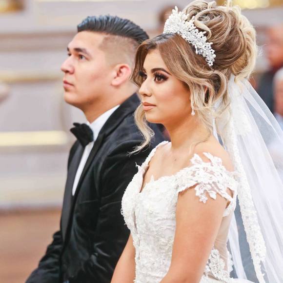 Profile Picture of Cindy Paez (@cspaez) on Poshmark