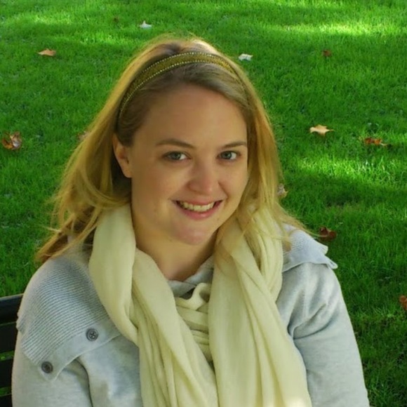 Profile Picture of Sarah Radziminski (@sradz) on Poshmark