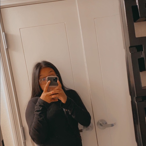 Profile Picture of Maribel Castro (@cjmaribel19) on Poshmark