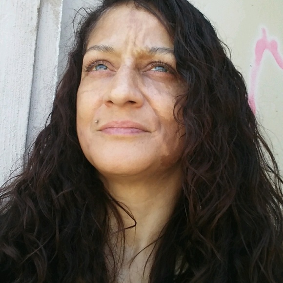 Iris Casiano - Poshmark Profile Picture of Iris Casiano (@iriscasiano) on Poshmark