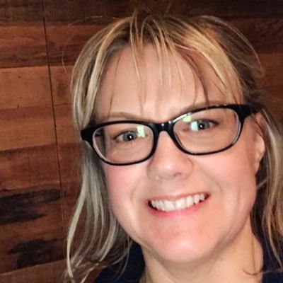 Profile Picture of Annette Larsen (@nettelarsen) on Twitter