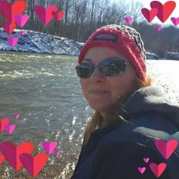 Profile Picture of Joanne Barraw (@joanne2553) on Poshmark