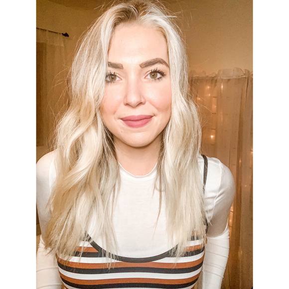 Profile Picture of Rebeccah Canoles (@rcanoles) on Poshmark