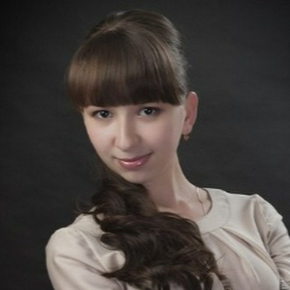 Profile Picture of Nadiia Kolisnyk (@knadija777) on Poshmark