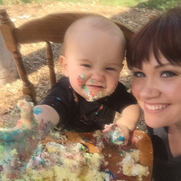 Profile Picture of Kelsey Mackey (@kelseymackey) on Poshmark