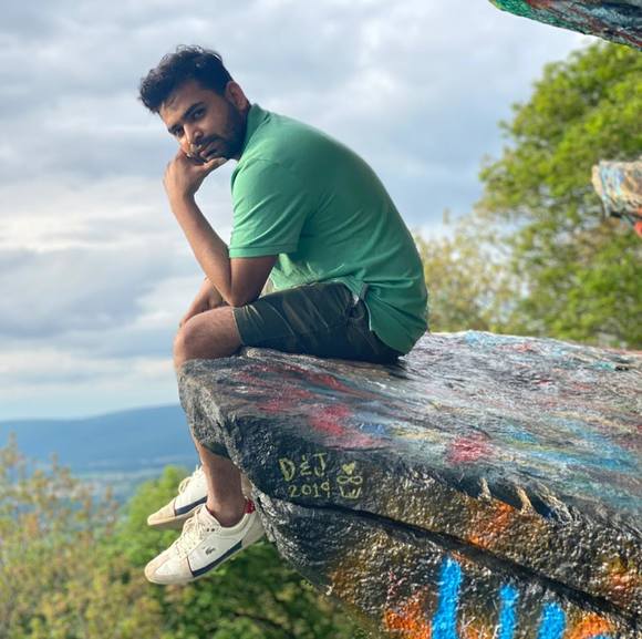 Profile Picture of Patel Sandy (@patelsandip120) on Poshmark