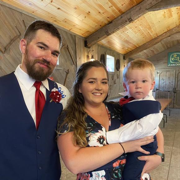 Profile Picture of Ali Stellern (@astellern) on Poshmark